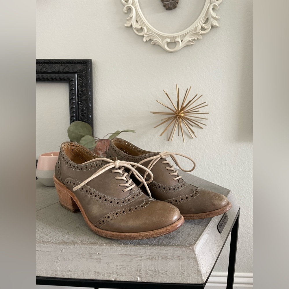 Frye Oxford Leather Shoes 🩶